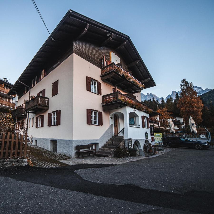 Hotel Fines Funes  Exterior foto