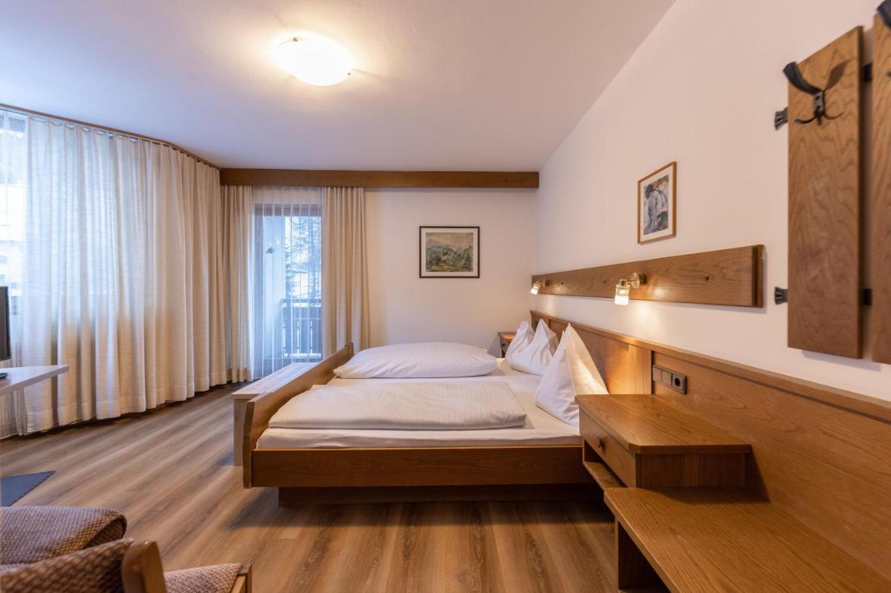 Hotel Fines Funes  Exterior foto