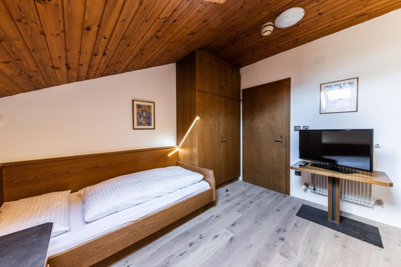 Hotel Fines Funes  Exterior foto