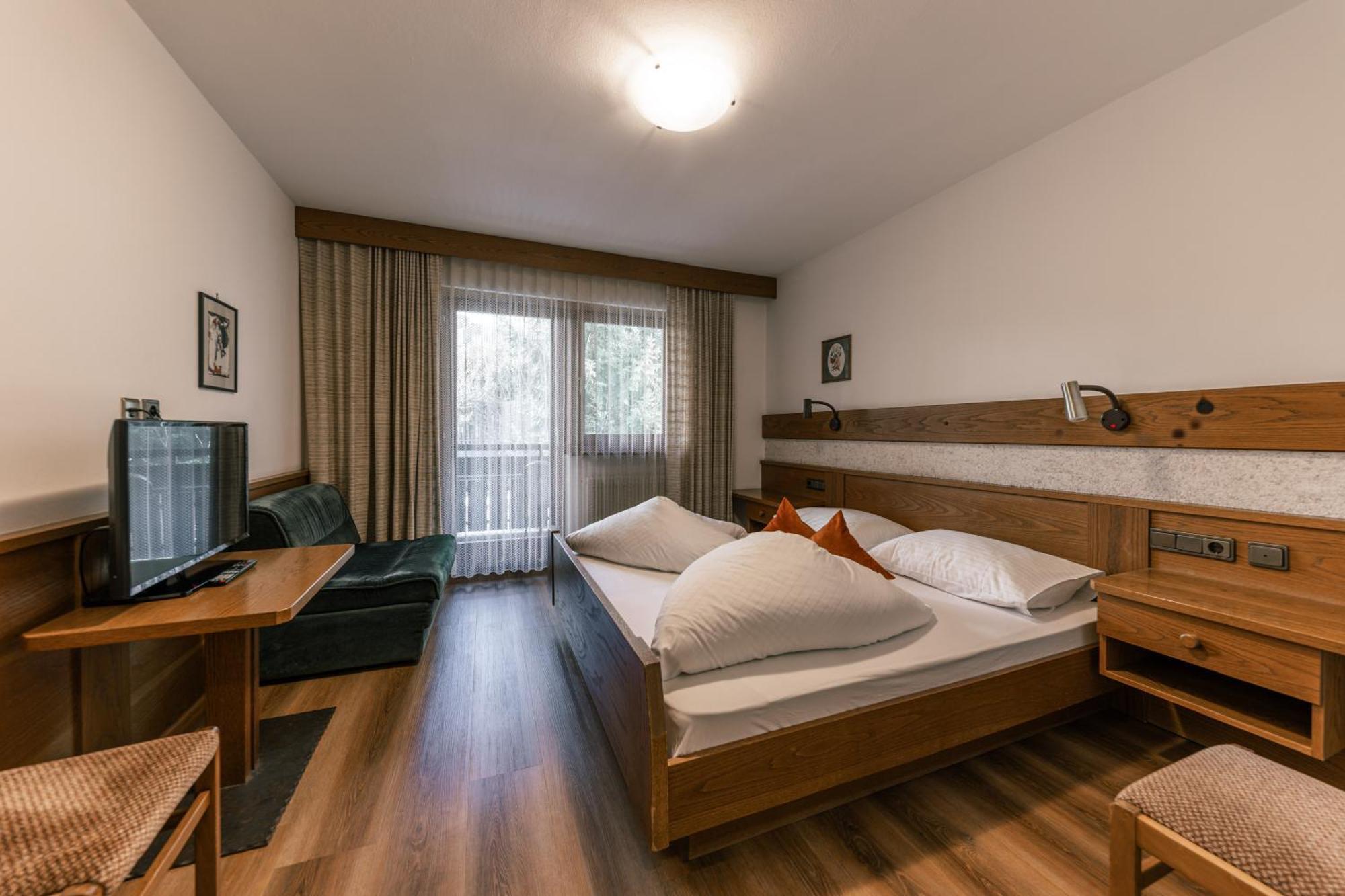 Hotel Fines Funes  Exterior foto